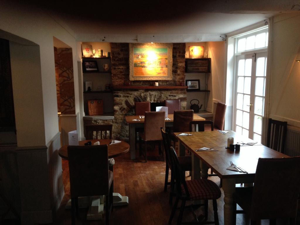 The Crown Inn, * Kemerton